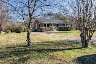159 Hazelwood Ln, La Vergne, TN 37086