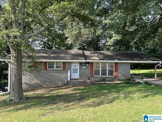 2904 Crestlane Dr, Adamsville, AL 35005