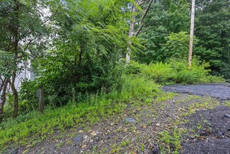 23 Aurora St, Worcester, MA 01607