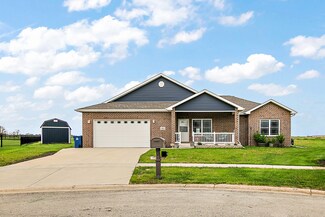1815 Summerfield Ln, Bourbonnais, IL 60914