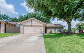902 Country Place Blvd, Pearland, TX 77584
