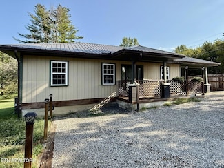 1475 Taylor Place Rd, Jamestown, TN 38556