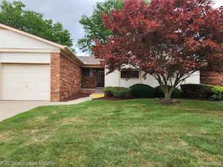 28622 Imperial Dr, Warren, MI 48093