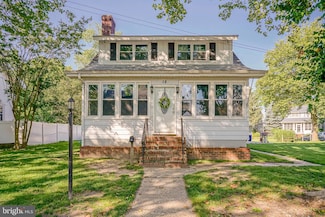 18 Spring St, Carneys Point, NJ 08069