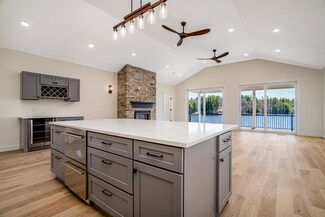 74 Lakeshore Dr, Ashburnham, MA 01430