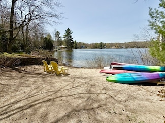 41 Pine Island Lake Rd, Westhampton, MA 01027