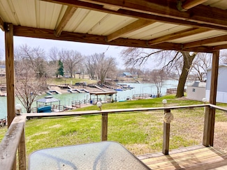 1651 Eagle Crest Rd, Loup City, NE 68853