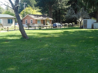 2151 Malone Rd, Crescent City, CA 95531