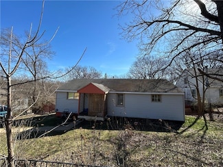 2727 S Vermont Ave, Independence, MO 64052
