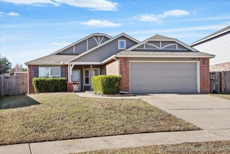 10330 S Olmsted Place, Jenks, OK 74037