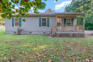 185 Monts Ln, Erwin, NC 28339