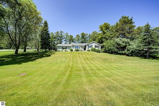 3670 Plum Valley Dr, Traverse City, MI 49684
