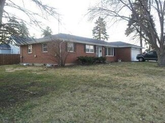 1116 Grand Ave, Aurora, IL 60506