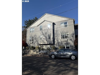 10345 NE Clackamas St Unit 22, Portland, OR 97220