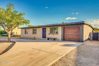 4746 S Camino de la Plaza, Tucson, AZ 85714