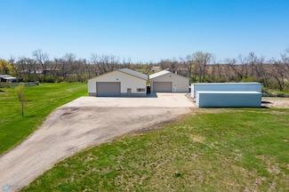 4540 45th St N, Fargo, ND 58102