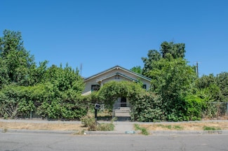 1439 S 4th St, Fresno, CA 93702