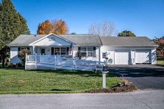 702 17th St, Grottoes, VA 24441
