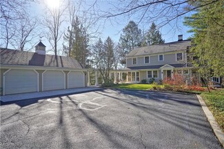 459 Bentleyville Rd, Chagrin Falls, OH 44022