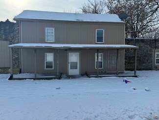 1407 NE Sardou Ave, Topeka, KS 66616