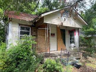 113 Holly Oak St, Pineville, LA 71360