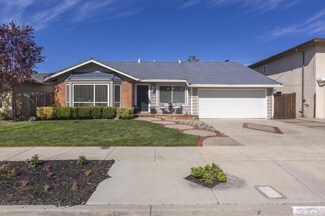 717 Los Huecos Dr, San Jose, CA 95123