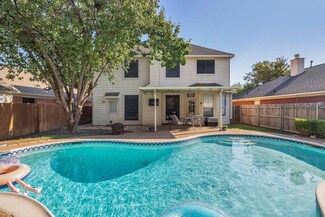 813 Missouri Ln, Saginaw, TX 76131