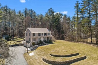 18 Crestwood Rd, Windham, NH 03087