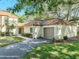 235 Country Club Dr, Melbourne, FL 32940
