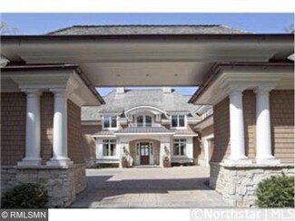 2900 Gale Rd, Wayzata, MN 55391