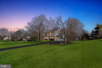 105 Maple Leaf Ln, Pottstown, PA 19464