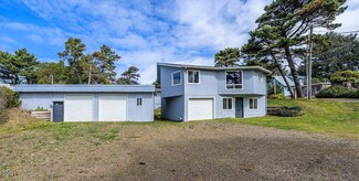 7115 Glen Ave, Lincoln Beach, OR 97388
