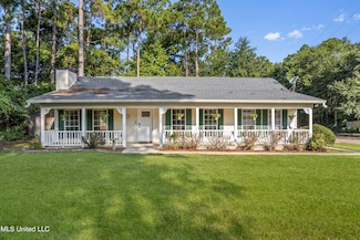 94143 Bayou Dr, Diamondhead, MS 39525