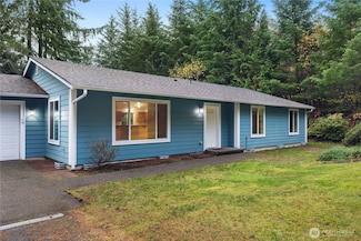 2261 E Phillips Lake Loop Rd, Shelton, WA 98584