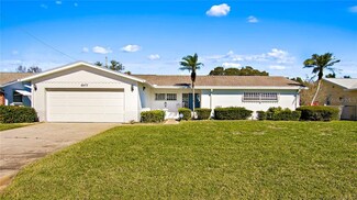 6977 14th Ave N, Saint Petersburg, FL 33710