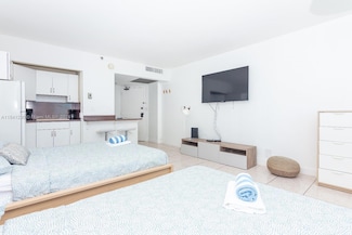 5445 Collins Ave Unit 507, Miami Beach, FL 33140