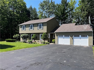 4405 Jack In the Pulpit Cir, Manlius, NY 13104