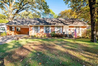 615 Beckwood Dr, Little Rock, AR 72205