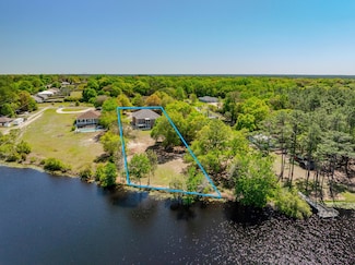4801 Meadow Lake Dr, Crestview, FL 32539