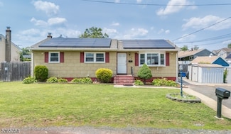 75 Lillian St, Somerset, NJ 08873