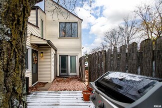 3107 W Willow Knolls Dr Unit 1A, Peoria, IL 61614