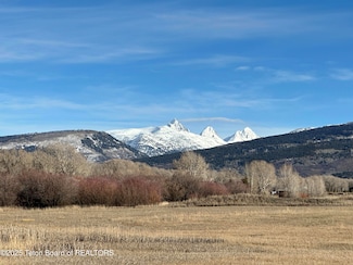 6512 Fox Springs Dr, Victor, ID 83455