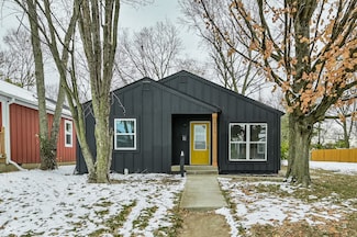 4213 Kingsley Dr, Indianapolis, IN 46205