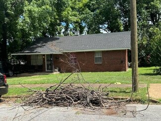 420 Hazelwood Rd, Memphis, TN 38109