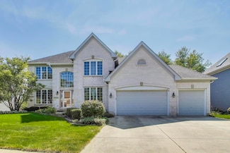 26W237 Pinehurst Dr, Winfield, IL 60190