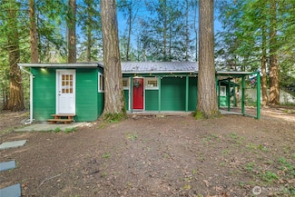 8413 Ash Ln, Maple Falls, WA 98266