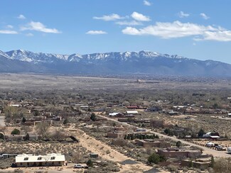 1482 Sagebrush Dr, Corrales, NM 87048