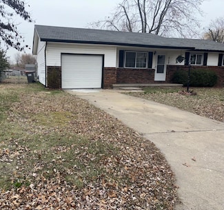 217 W Maverick St, Goodman, MO 64843