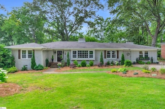105 Rollingreen Rd, Greenville, SC 29615