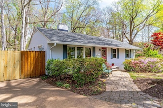 7430 Hastings St, Springfield, VA 22150